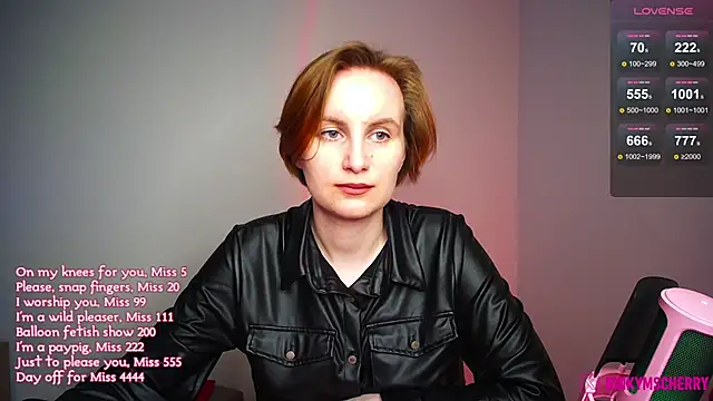 KinkyMissCherry webcam