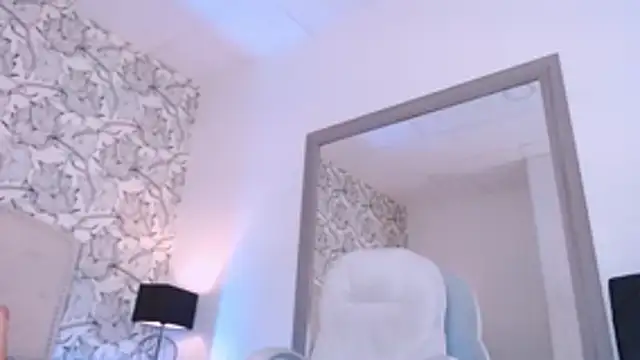Venusandrea29 webcam