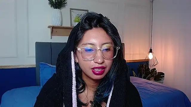 Violet_2003 webcam