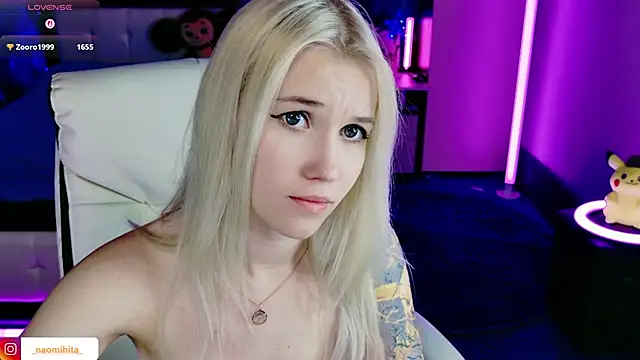 NaomiHita webcam