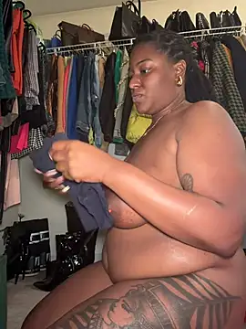 GirthGoddessCoco webcam