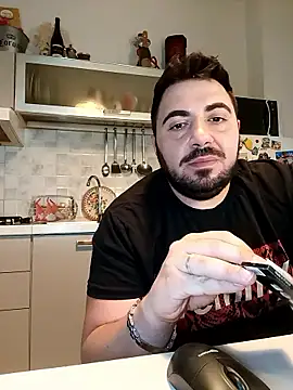 bear_skinny webcam
