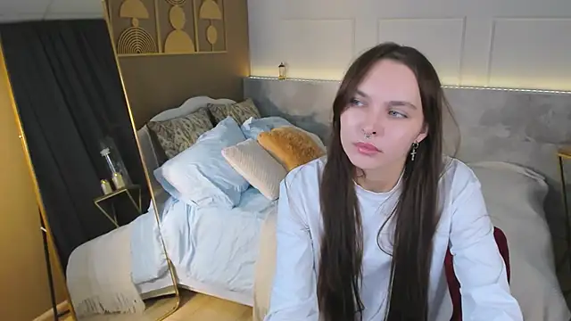 ChloeSunny webcam
