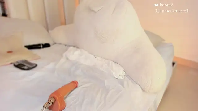 Nicolemorelli2 webcam