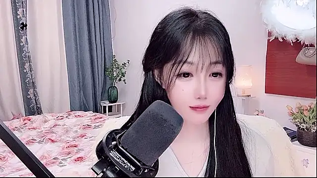 Laura_520 webcam