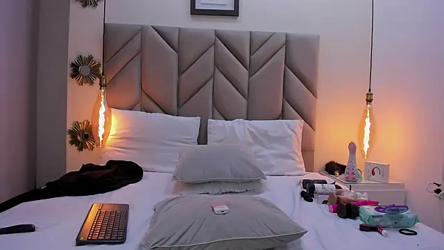 IsabellaFoox webcam