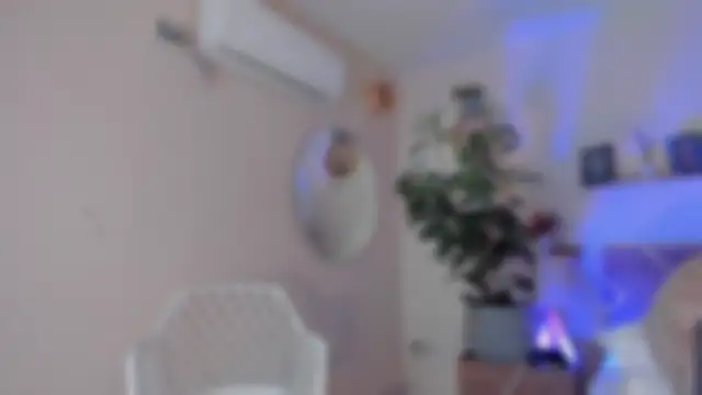 YariRose webcam