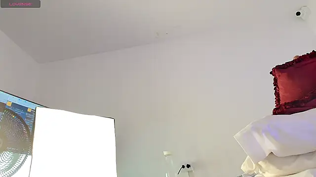 elizawiliamst webcam