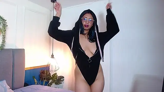Violet_2003 webcam
