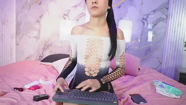 Tiffany_yu webcam