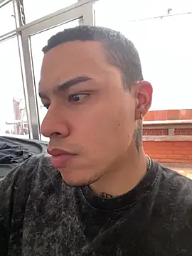 AlphaMasterXxx webcam