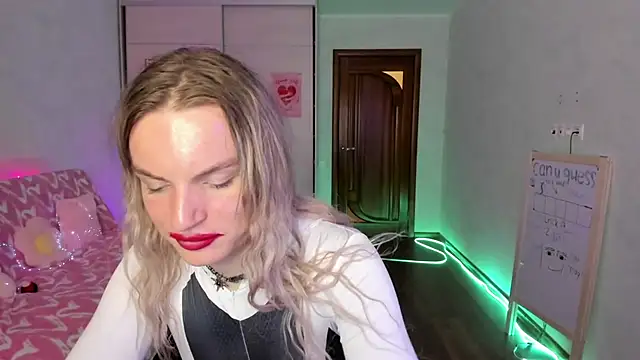 milliKira006 webcam