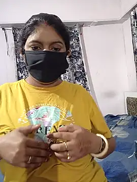 Funcouple0069 webcam