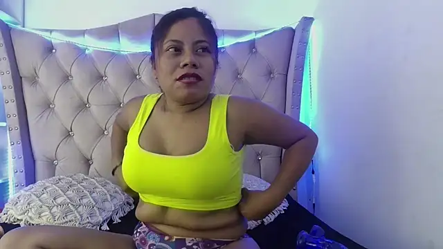Madi_cutee webcam