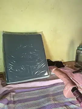 Hottywetsexy webcam