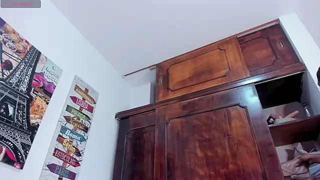 Arianaa_w webcam