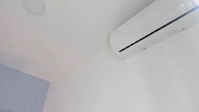 chloe_d webcam
