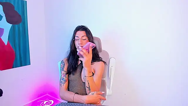 sofiaa_grey_ webcam