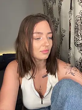 Arina_Babyy webcam