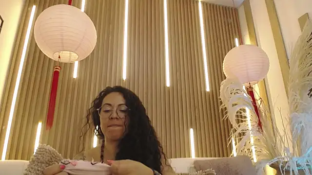 Velvet_Curly webcam