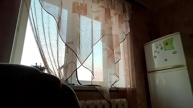 AlesiaGrainger webcam