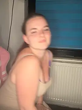 SecretSarah webcam