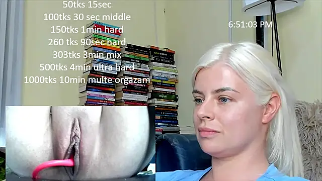 queenofthenighttt webcam