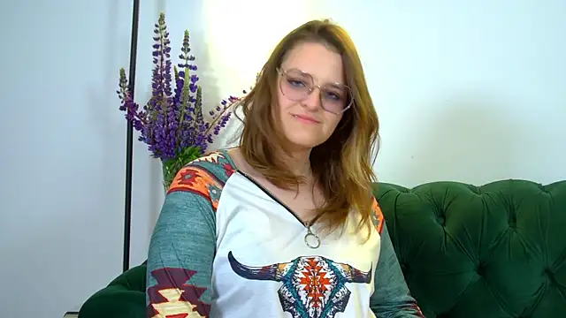 AlexaAvery webcam