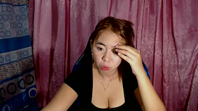 onlymaes_19 webcam