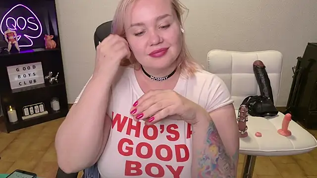 MargotGrey webcam