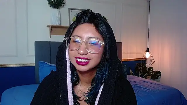 Violet_2003 webcam