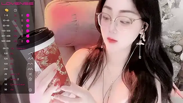 Monica-666888- webcam