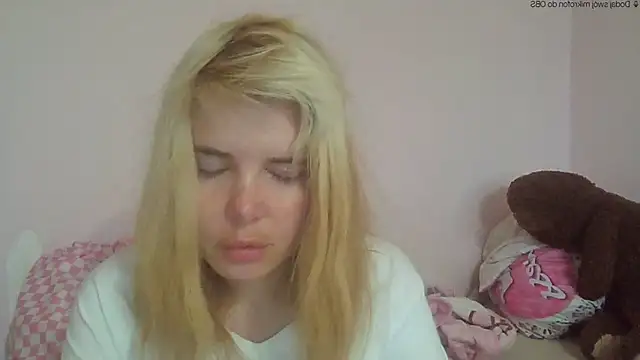 HornyElena webcam