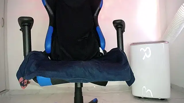 MAXJONES_2 webcam