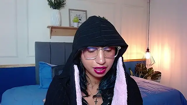 Violet_2003 webcam
