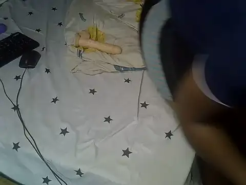 Luna_en_Gee webcam