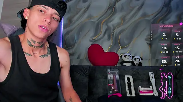 AmberAdams_ webcam