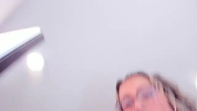 dolly_walker webcam