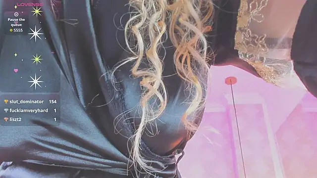 Shantall__ webcam