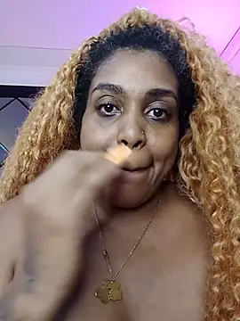 ELLA_KELLY webcam
