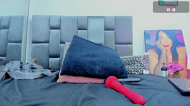Lia_johnsonn webcam