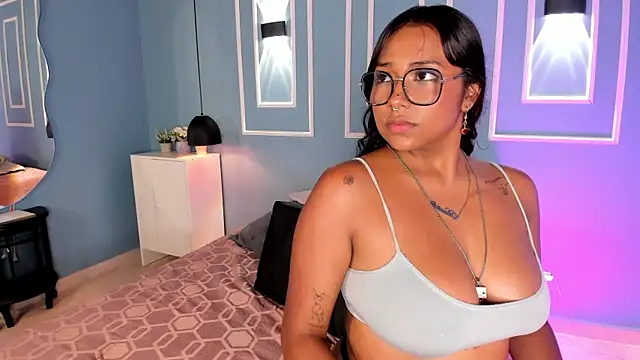 isabella_zc webcam