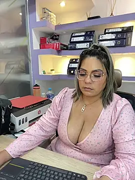 isabella_horney_ webcam