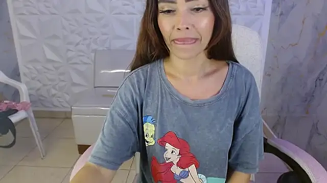 naomis_36 webcam
