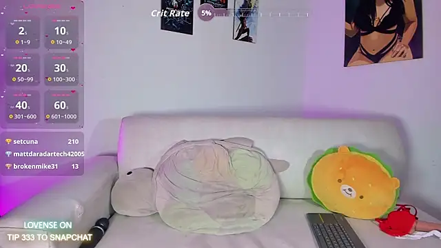 miakushmodel webcam