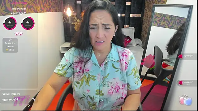 KatteMilf webcam