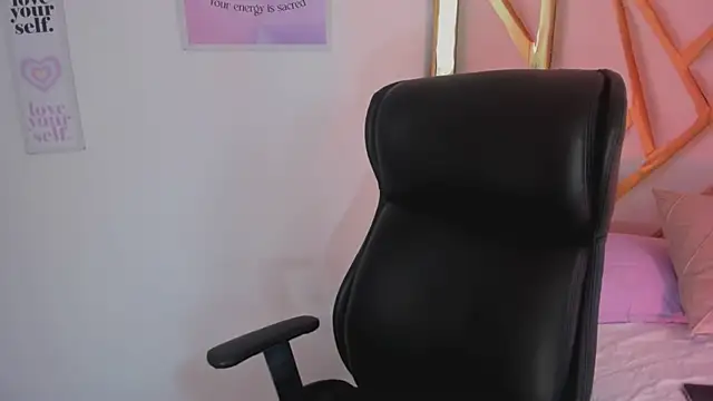 LanaJones_ webcam