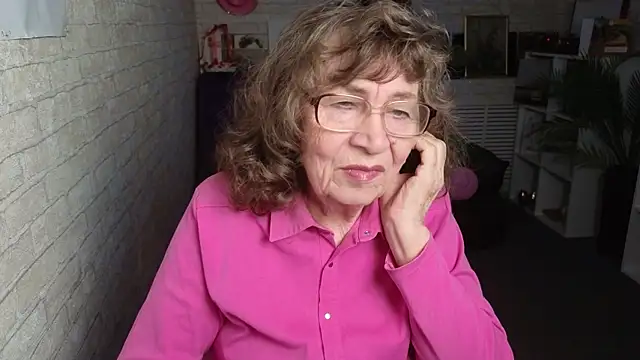 Betty_Brick webcam