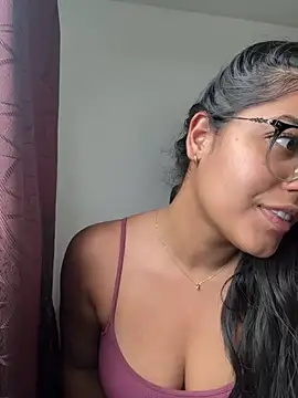 Camila_Bustamante webcam
