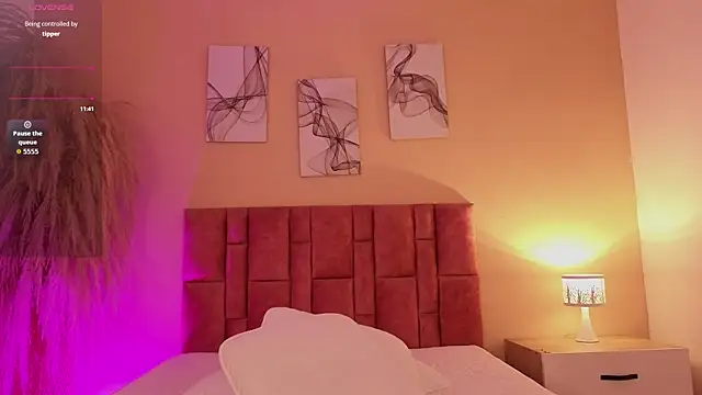 emmy_danielss webcam